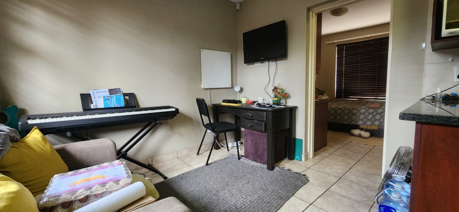 1 Bedroom Property for Sale in Die Bult North West